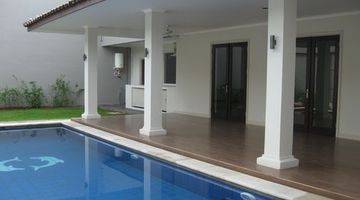 Gambar 2 House For Rent At Kemang South Jakarta Inside Compound