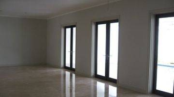 Gambar 4 House For Rent At Kemang South Jakarta Inside Compound