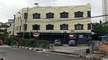 Gambar 1 Jual Ruko Cocok Untuk Restoran Maupun Minimarket