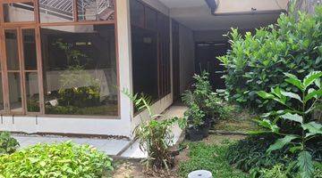 Gambar 5 Rumah Di Jl. Tenggilis Tengah Surabaya