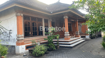 Gambar 3 Rumah seni di celuk sukawati Gianyar