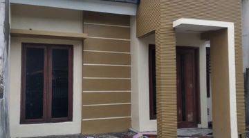 Gambar 5 Rumah 1 Lantai HGB di Perumahan Puri Safira Regency, Cluster Casablanca Blok F5 No 1 Menganti Gresik