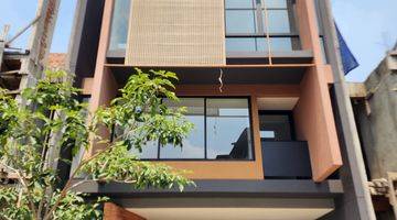 Gambar 2 For Sale Town House Ampera  Kemang Jakarta Selatan