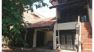 Gambar 1 Rumah 2 Lantai Butuh Renovasi Furnished SHM di Jalan Indraprasta, Pindrikan Kidul, Semarang Tengah, Kota Semarang., Semarang