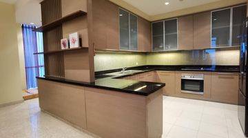 Gambar 4 Apartement Oakwood Premier Cozmo 3 BR Furnished Bagus