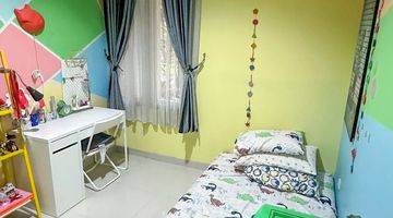 Gambar 3 Rumah 2 Lantai Semi Furnished Shm