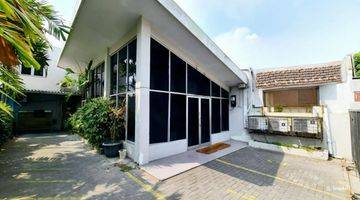 Gambar 1 Dijual Rumah Usaha Pusat Kota Second Road Diponegoro Surabaya