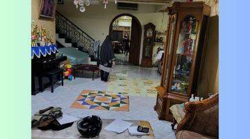 Gambar 2 Di Jual Rumah Cantik Siap Huni 2lantai. Hunian Cempaka Putih Tengah Jakarta.