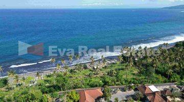 Gambar 3 FREEHOLD - Fantastic Beachfront Land in Karangasem