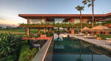 Gambar 1 LEASEHOLD - Extraordinary 6-Bedroom Villa in Tumbak Bayuh near Canggu