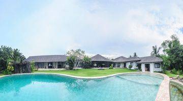 Gambar 1 FREEHOLD-Spectacular Architecture Design Villa in Nyanyi