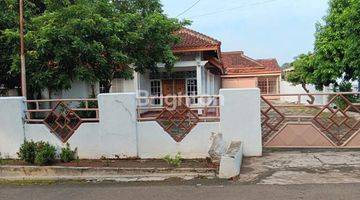 Gambar 2 Dijual Rumah Kota Bumi