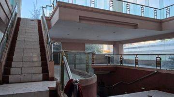 Gambar 2 HOT LISTING Gedung Komersial 10 Lantai, Surabaya Pusat