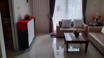 Gambar 1 Rumah 3  1/2 Lantai Palm Paradise, Park Residence