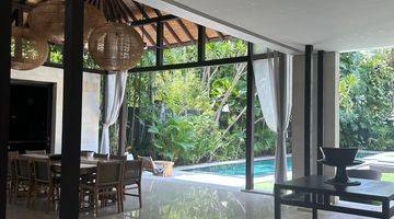 Gambar 3 Dijual Villa Luxury di Seminyak Fullfurnished Enclosed Livingroom