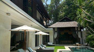 Gambar 1 Dijual Villa Luxury di Seminyak Fullfurnished Enclosed Livingroom