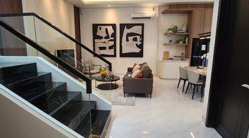 Gambar 3 Ciamikk Rumah 2 Lantai Woodland Citraland 