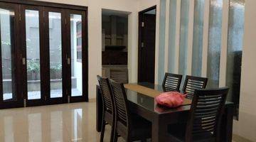 Gambar 5 Dijual rumah sudah renovasi dan semi furnished tengah kota