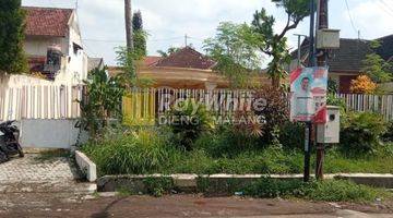 Gambar 1 Di Jual Rumah di Teluk Pelabuhan Ratu Malang