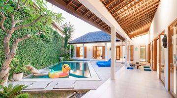 Gambar 4 Modern Luxury Villa for Sale in Prime Canggu/Batu Bolong Location