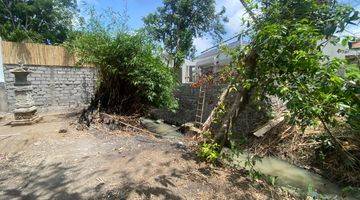 Gambar 1 700m² Land With River View In Canggu Batubolong