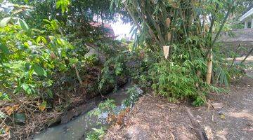 Gambar 4 700m² Land With River View In Canggu Batubolong