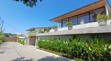 Gambar 1 Brandnew Modern Luxury Villa at prime area of Sanur.