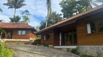 Gambar 1 Villa Modern dan Bungalow kayu Wanagiri  selemadeg Tabanan Bali