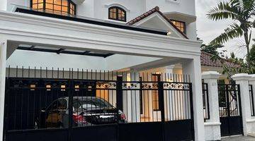 Gambar 4 Rumah 2 Lantai Hook Mewah Villa Delima Lebak Bulus 4BR