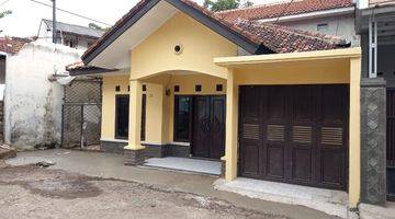 Gambar 1 Dijual Rumah di Cimahi, 2 Lantai, 7 Kamar Tidur.