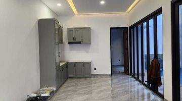 Gambar 3 Brand New House 