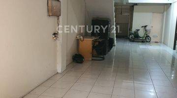 Gambar 3 Ruko Gandeng 4 Lantai Furnished Siap Usaha Di Pluit