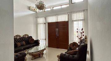 Gambar 1 Rumah Mewah 4lt Dipusat Jakarta Full Furnish Hadap Timur