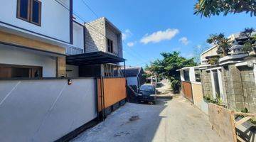 Gambar 3 Rumah 2 Lantai, Denpasar Barat Semi Furnished 