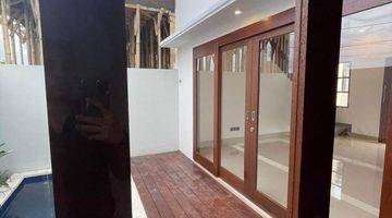 Gambar 3 Rumah Baru Unfurnished SHM di Jalan Raya Kerobokan, Badung