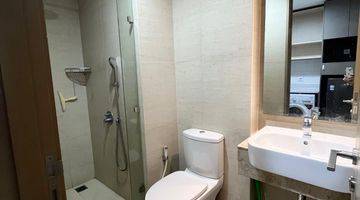 Gambar 4 Apartement Gold Coast Furnished Studio