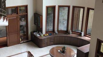 Gambar 5 Rumah lux perumahan mewah old money