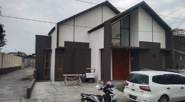 Gambar 3 Rumah Minimalis Modern Barat Smki Bugisan Dalam Ringroad Selatan