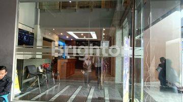 Gambar 5 SPACE RUANG KANTOR LANTAI 1 BEKAS BANK DUKUH ATAS DI DEKAT BUNDARAN HI