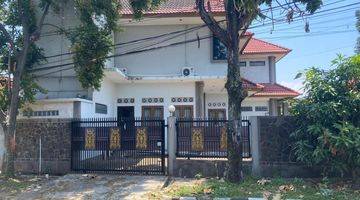 Gambar 2 Rumah Mewah Dan Besar Dalam Komplek Antapani Bandung