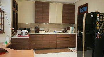 Gambar 2 Dijual Rumah Hoki Ngantong semi furnish Bukit Gading Villa
2 lantai
