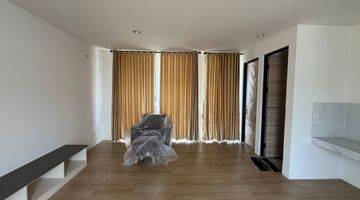 Gambar 3 Rumah Sewa 2Lt Bagus Unfurnished Ppjb Cendana Cove Lippo Karawaci, Tangerang Cluster Nyaman Dan Asri