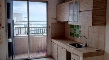 Gambar 1 Apartemen Mewah 2 Kamar Semi Furnished View Kolam Renang