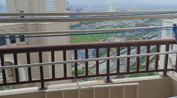 Gambar 4 Apartemen Mewah 2 Kamar Semi Furnished View Kolam Renang