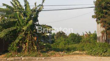 Gambar 1 sebidang tanah di daerah Klayan, Cirebon