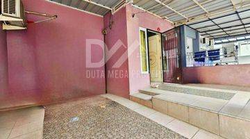 Gambar 4 Rumah 2 Lantai Bagus Semi Furnished SHM di Tangerang Selatan