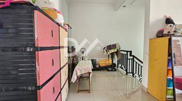 Gambar 3 Rumah 2 Lantai Semi Furnished SHM di Graha Raya Tangerang Selatan