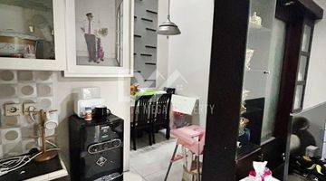 Gambar 3 Rumah 2 Lantai Bagus Semi Furnished SHM di Graha Raya