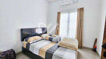 Gambar 4 Rumah Bagus 1,5 Lantai Semi Furnished SHM di Graha Raya Tangerang