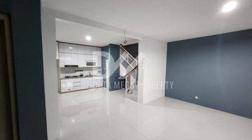 Gambar 2 Rumah 2 Lantai Bagus Unfurnished SHM di Graha Raya